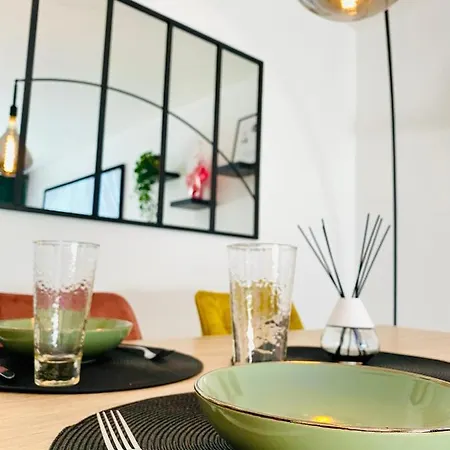 Le Mimosa ****, Piscine, Parking Prive * Dijon
